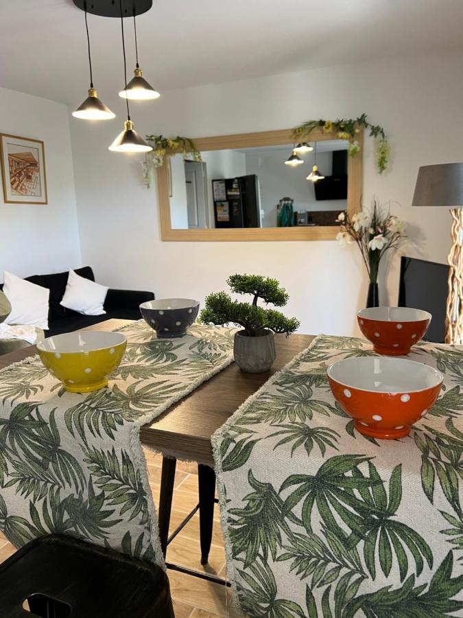 Appartement Entre Village Et Plages. Saint-Cyr-sur-Mer Exterior foto